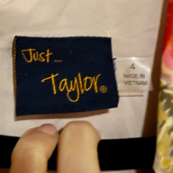 Just Taylor Sheer Floral Ruffle Faux Maxi Wrap Dress | Size 4 - Picture 3 of 6